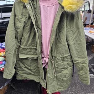 Stylish Olive Utility Jacket with Yellow Fur Trim